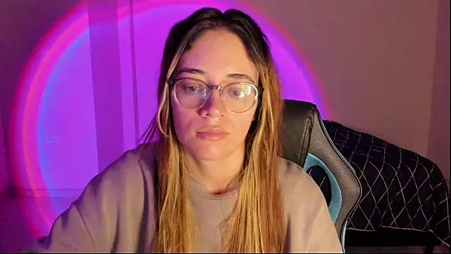 atenas 05  online show from November 2025 09:32:01 AM