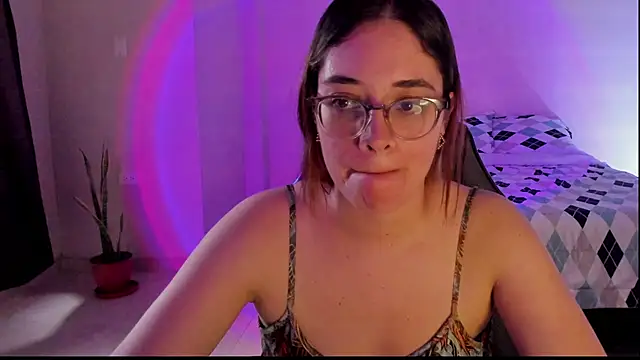 atenas 05  online show from November 2025 09:09:02 PM