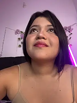 alisson carolina73 online show from February 2026 01:49:01 AM