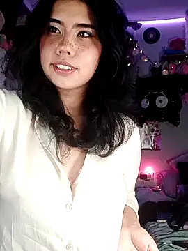 Snapshot of kiki_cavilll chatting on December 2024 01:07:02 AM kiki cavilll online show from December 2024 01:07:02 AM