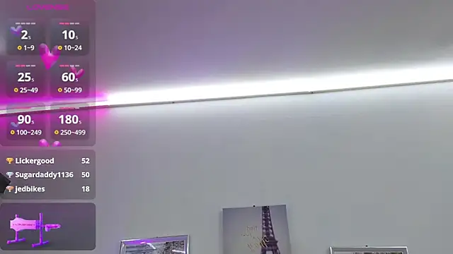 Snapshot of Isis_Queen_ chatting on December 2024 10:34:02 PM Isis Queen online show from December 2024 10:34:02 PM