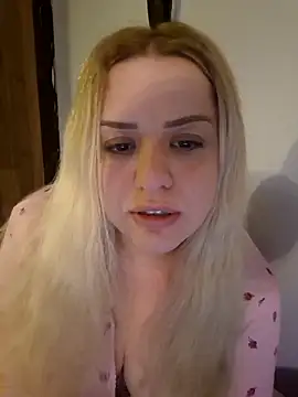 cansuozell online show from March 2026 06:46:02 PM