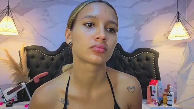Carohorny4u online show from May 2026 09:57:02 PM