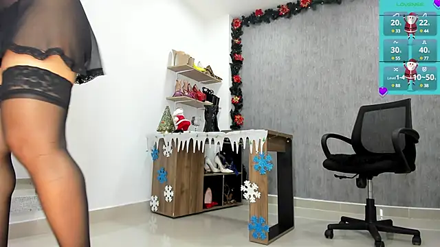 Ella Pride1 online show from December 2024 08:43:01 PM