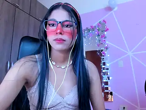 Snapshot of _ALLYSON18_ chatting on March 2025 11:31:01 AM ALLYSON18 online show from March 2025 11:31:01 AM