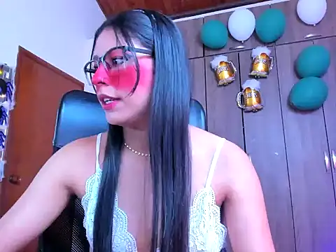 Snapshot of _ALLYSON18_ chatting on October 2025 11:40:02 AM ALLYSON18 online show from October 2025 11:40:02 AM