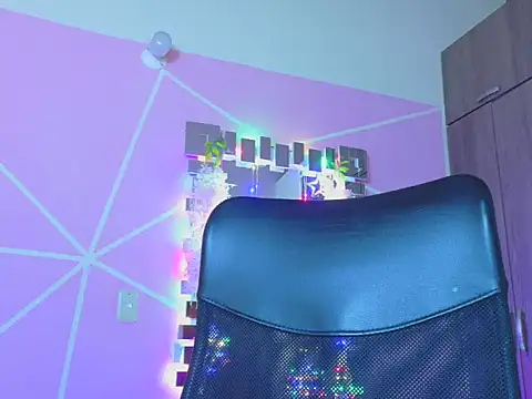  ALLYSON18  online show from March 2026 11:32:01 AM