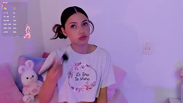 Brisa blue online show from April 2026 08:15:01 PM