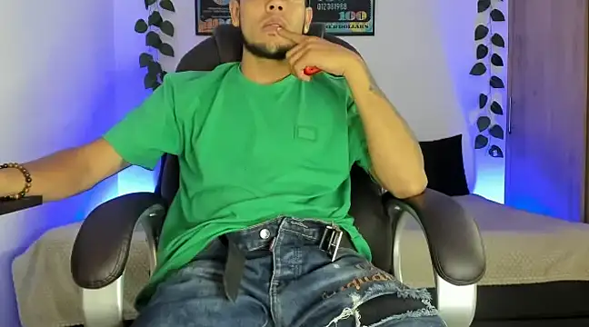 mikee scooth online show from March 2025 01:28:01 PM