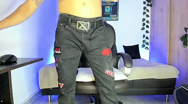 mikee scooth online show from March 2025 03:13:01 AM