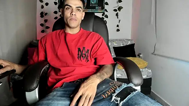 mikee scooth online show from September 2025 10:33:02 PM