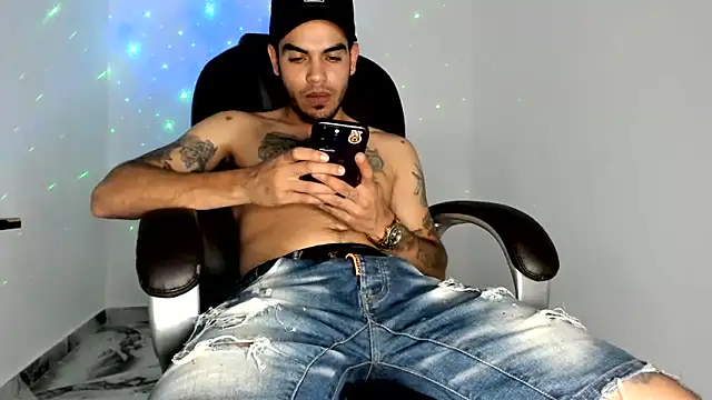 mikee scooth online show from June 2026 08:29:02 PM