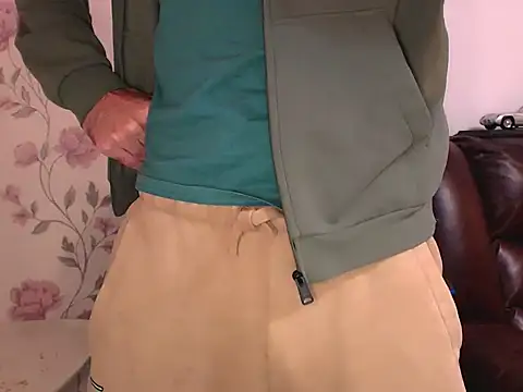 Leo 1617 online show from November 2025 11:32:02 AM