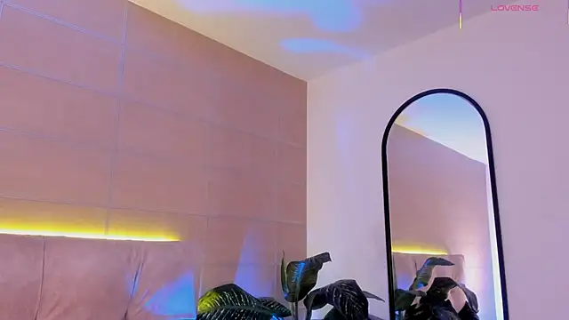 Karito-28 online show from October 2025 12:06:01 PM