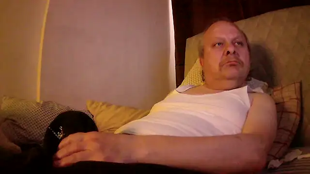 amylrmm1903 online show from May 2026 12:32:02 PM