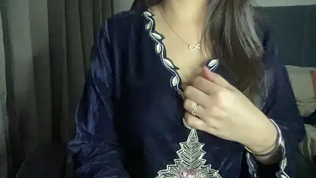 Wild Fantasy 7 online show from December 2024 09:00:02 PM