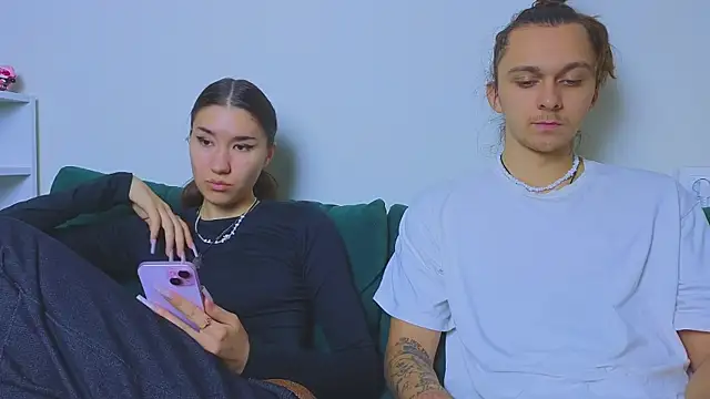 do u know them online show from April 2026 10:02:01 AM