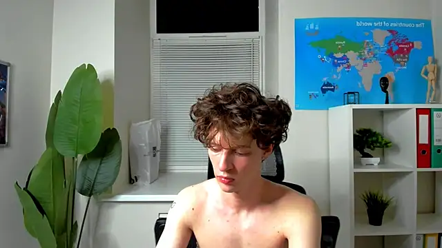 LukeSweet online show from July 2026 04:45:02 PM