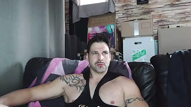 XxBigboybandxX online show from February 2026 03:45:01 PM