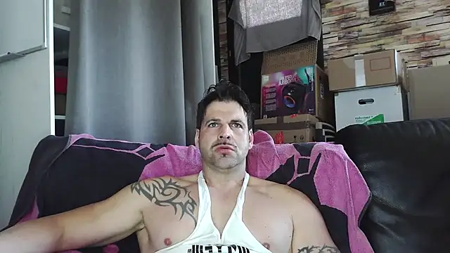 XxBigboybandxX online show from March 2026 12:20:01 PM