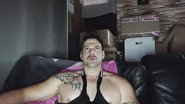 XxBigboybandxX online show from April 2026 07:35:01 AM