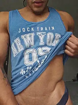 shreddednHard11 online show from May 2026 01:29:02 PM