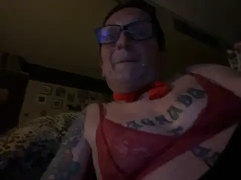 Ladyluve online show from March 2026 03:21:02 AM