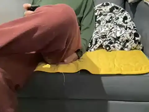 4small4inchlol online show from February 2025 10:00:02 PM