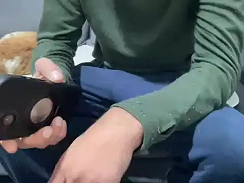 4small4inchlol online show from March 2025 08:31:01 PM