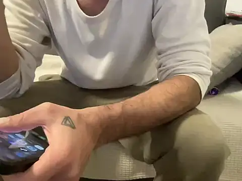 4small4inchlol online show from March 2026 09:18:02 PM