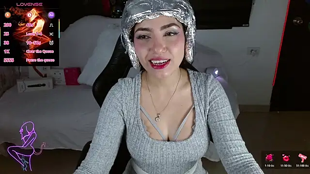 Carolaine69  online show from June 2026 02:11:01 PM