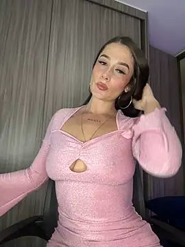 Snapshot of Libia_James chatting on December 2024 09:37:01 PM Libia James online show from December 2024 09:37:01 PM