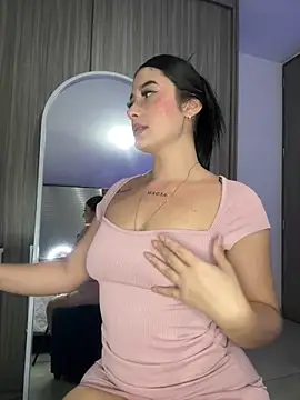 Snapshot of Libia_James chatting on February 2025 01:44:02 AM Libia James online show from February 2025 01:44:02 AM