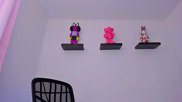 Gangster Girl online show from February 2025 08:10:01 PM