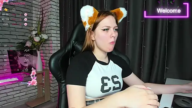 Snapshot of Lasly_Fox chatting on January 2025 03:43:01 AM Lasly Fox online show from January 2025 03:43:01 AM