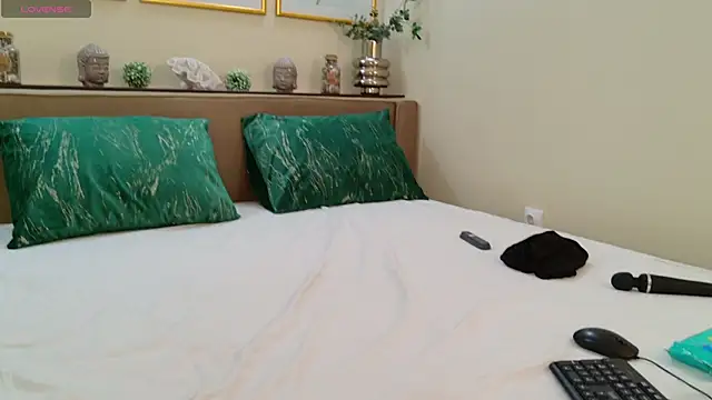 Snapshot of JESSYKA chatting on January 2025 10:48:01 AM JESSYKA online show from January 2025 10:48:01 AM