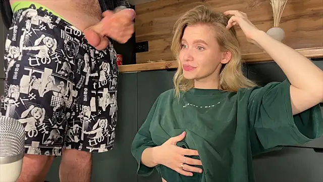 Adelovenick online show from May 2026 03:41:02 PM