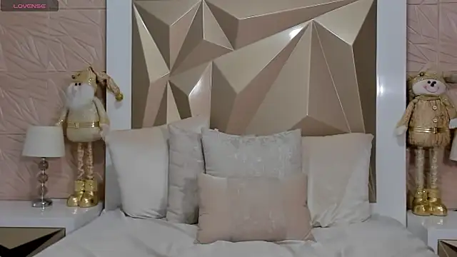 Snapshot of PassionMacoll chatting on December 2024 06:59:02 PM PassionMacoll online show from December 2024 06:59:02 PM