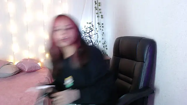 mixie cute online show from January 2025 10:08:02 PM