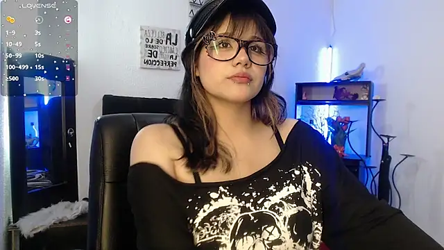 mixie cute online show from November 2025 06:30:01 PM