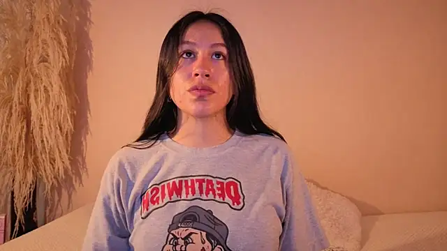 EmiGomez  online show from December 2025 11:37:01 AM