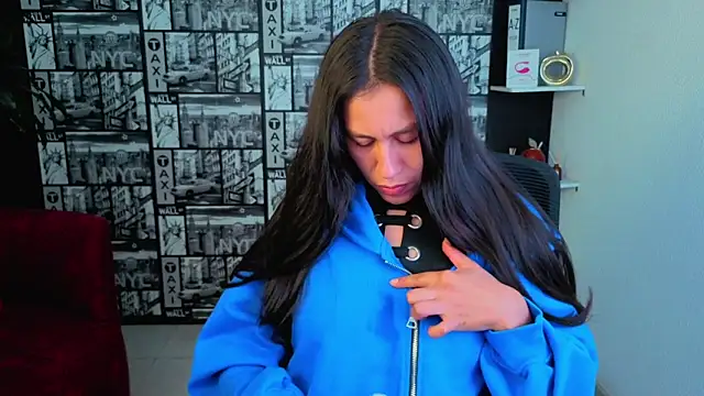 EmiGomez  online show from June 2026 03:43:02 AM
