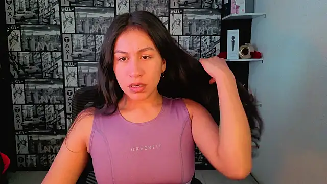 EmiGomez  online show from June 2026 02:41:01 PM
