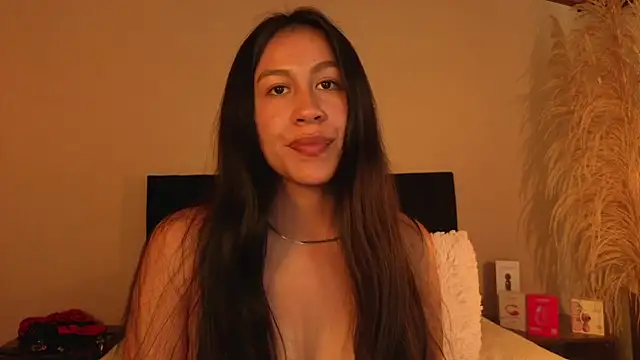 EmiGomez  online show from June 2026 05:25:01 PM