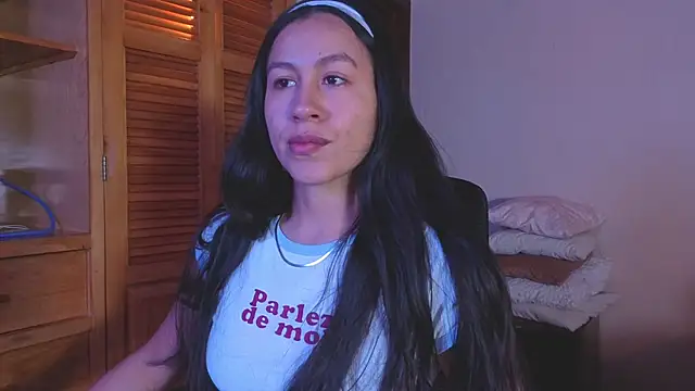 EmiGomez  online show from July 2026 12:48:01 AM