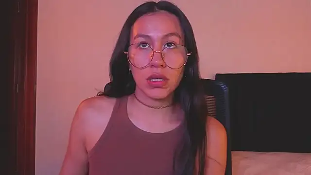 EmiGomez  online show from July 2026 03:04:01 AM