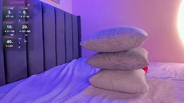 viiolett lee online show from January 2025 11:56:02 PM