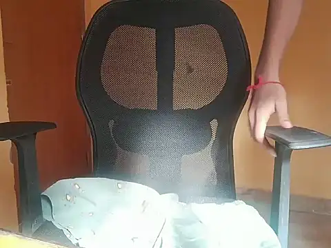 Snapshot of Aloneguy_bangalore chatting on November 2025 09:30:01 AM Aloneguy bangalore online show from November 2025 09:30:01 AM