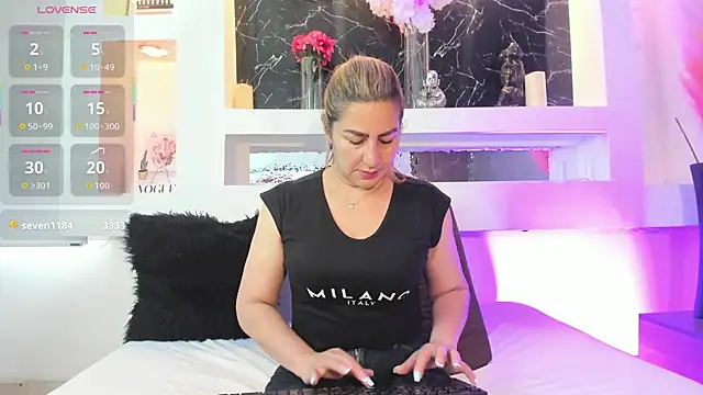Snapshot of Cinthya_mjs chatting on May 2026 12:20:01 PM Cinthya mjs online show from May 2026 12:20:01 PM