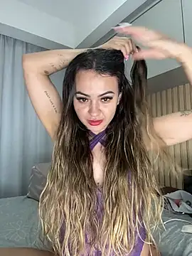 carol amorim online show from February 2026 10:25:01 PM